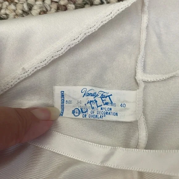 Vanity Fair White Nylon Dress Slip Y2K - Picture 4 of 9